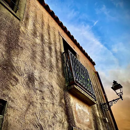 -- La Maisonette -- -- Nel Centro Storico A 30 Mt Dal Parco Aymerich, Museo Menhir, Casa Di Sant'ignazio - With Kitchen Vakantiehuis *