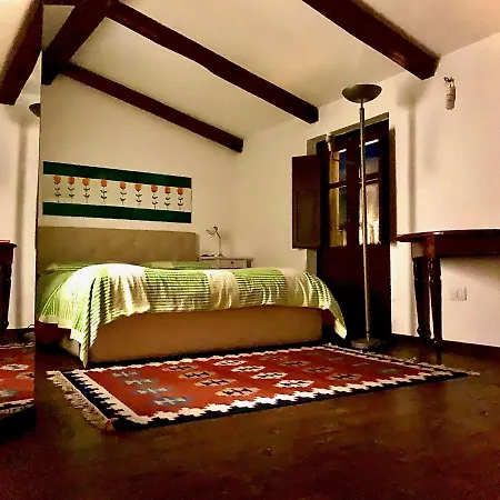 La Maisonette: Historic Center