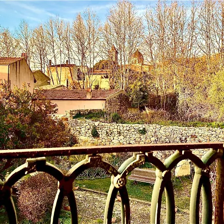Casa de Férias -- La Maisonette -- -- Nel Centro Storico A 30 Mt Dal Parco Aymerich, Museo Menhir, Casa Di Sant'ignazio - With Kitchen