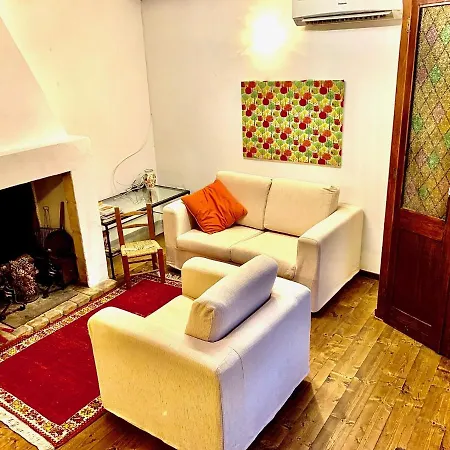 -- La Maisonette -- -- Nel Centro Storico A 30 Mt Dal Parco Aymerich, Museo Menhir, Casa Di Sant'ignazio - With Kitchen Prázdninový dům