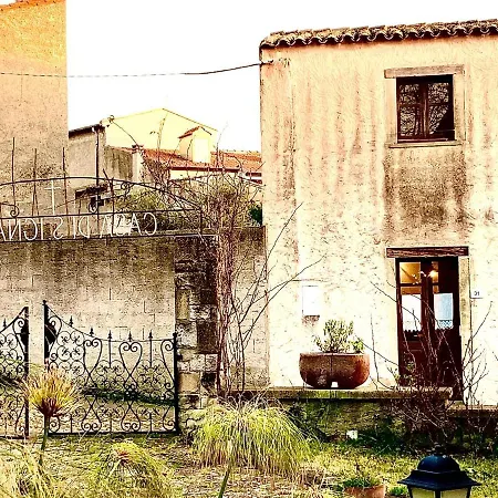 -- La Maisonette -- -- Nel Centro Storico A 30 Mt Dal Parco Aymerich, Museo Menhir, Casa Di Sant'ignazio - With Kitchen Prázdninový dům